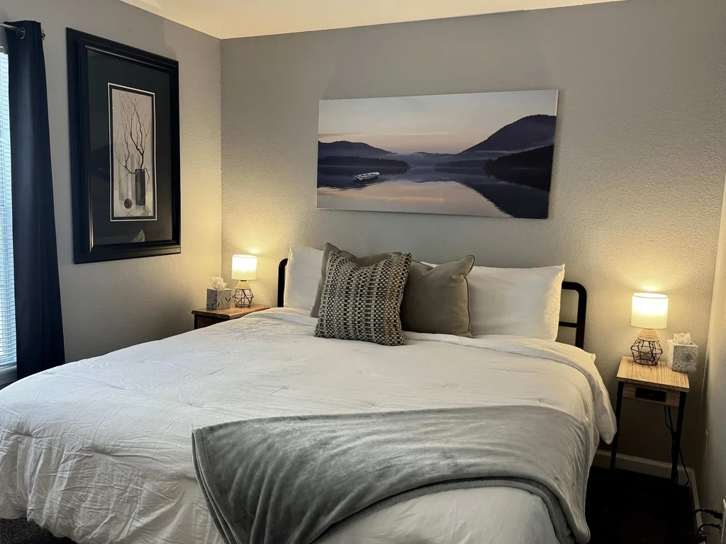 Secluded Condo Near SDC