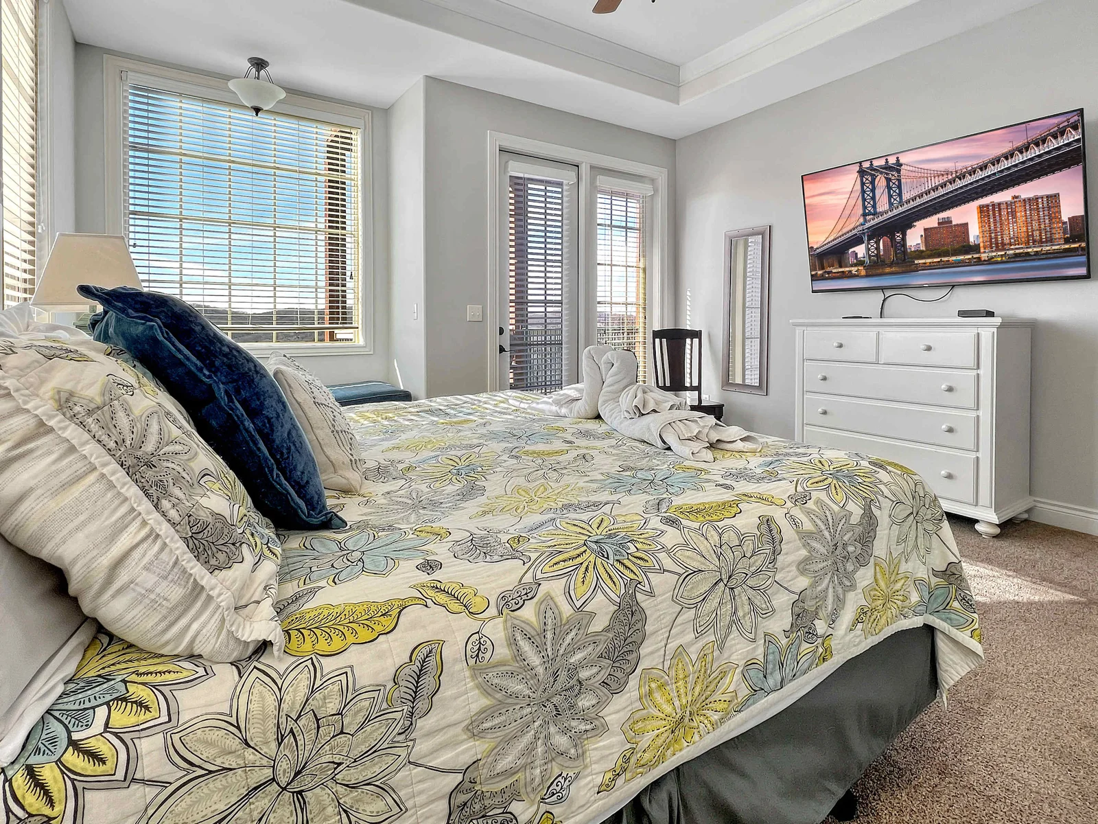 Lay down in your king bed and enjoy a show or a movei