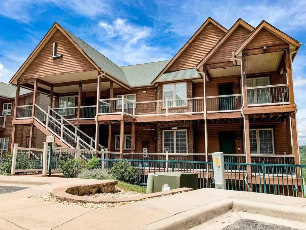 Sunset Ozark-View Condo