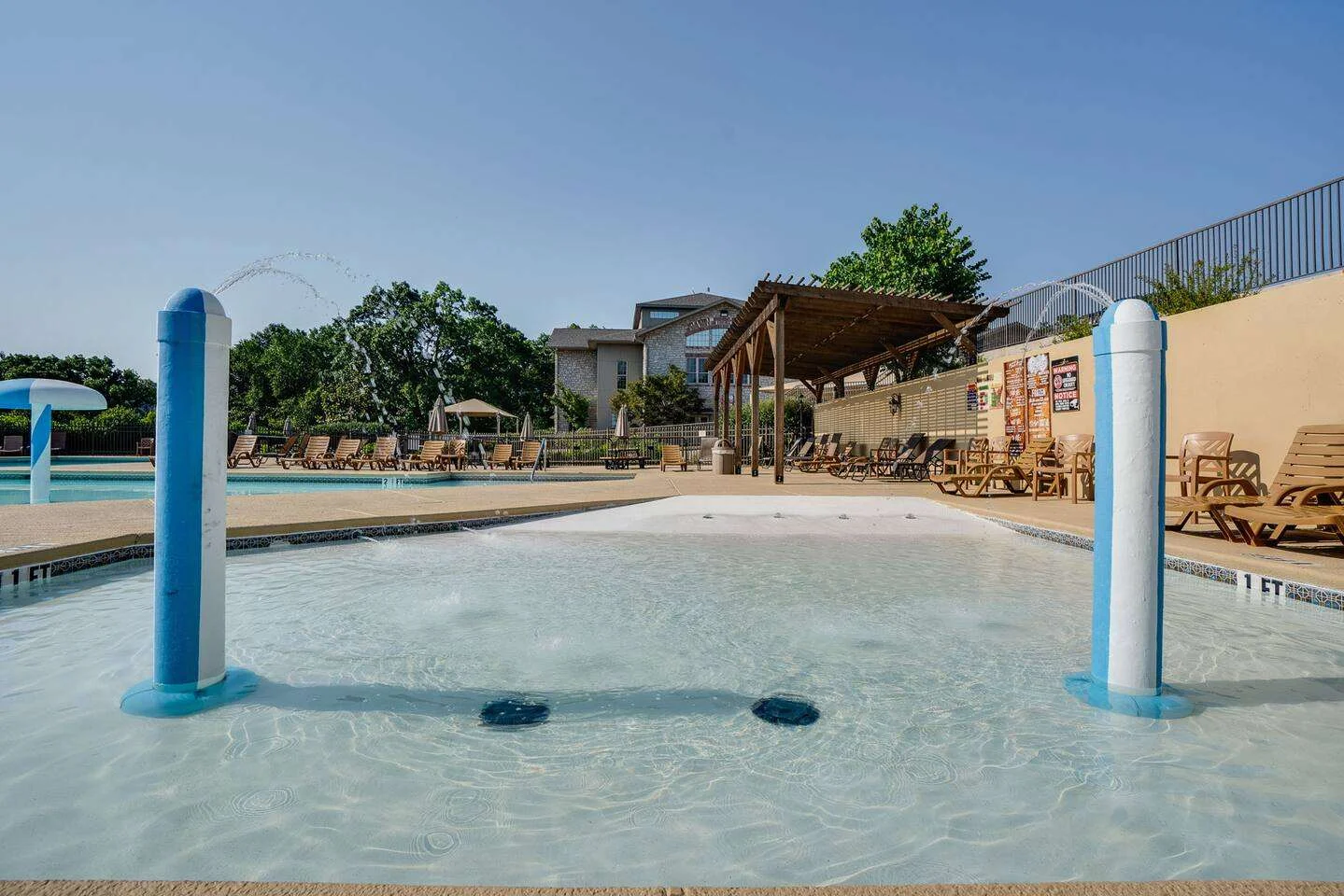 LIttle ones will totally love the splash pad