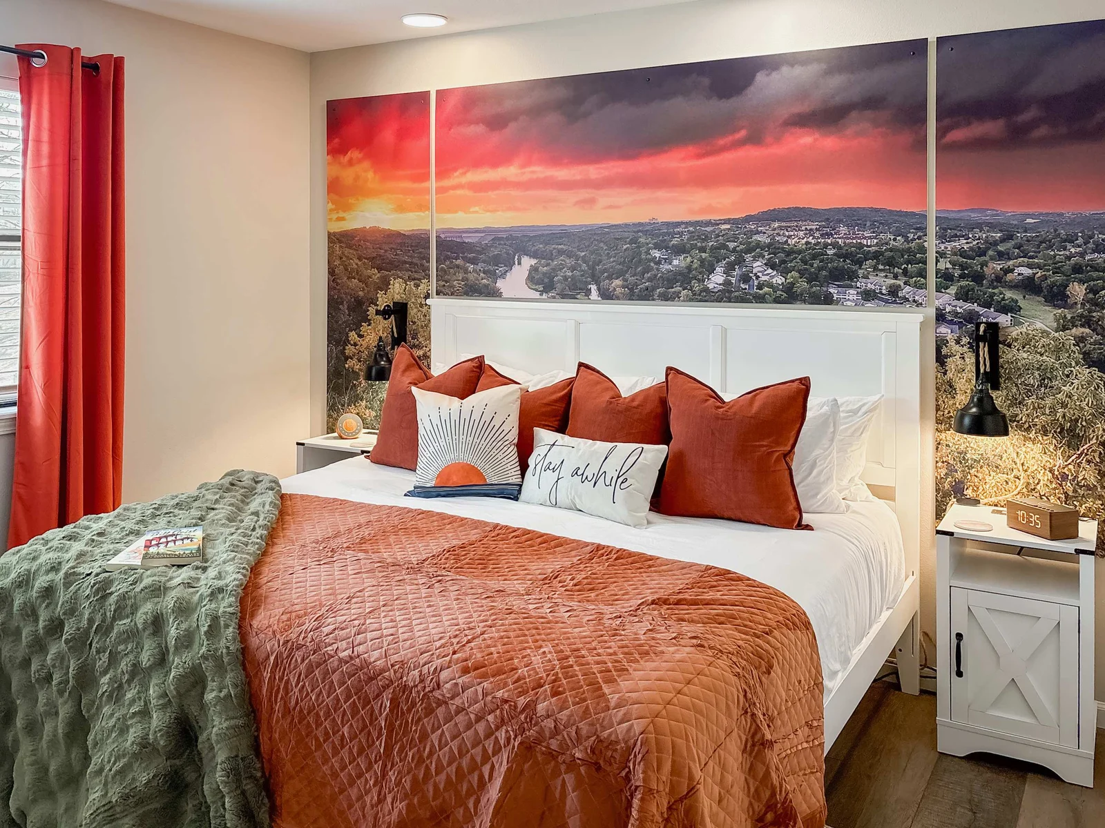 Both bedrooms With custom Branson-themed decor.