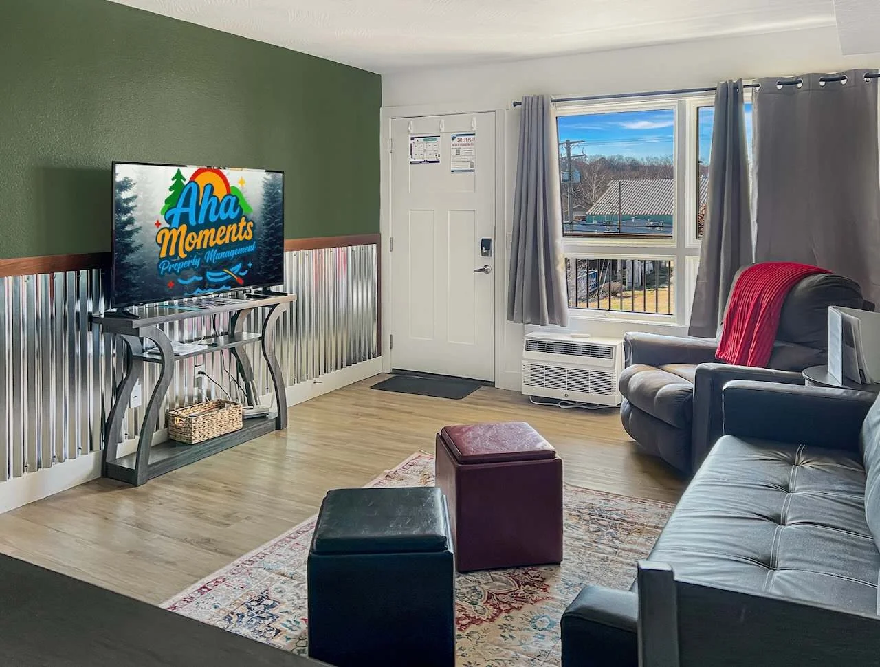 Beautifully decorated and remodeled recently.