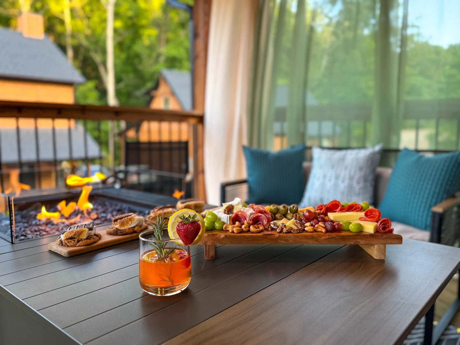 Settle in by the firepit with your favorite snacks and cocktails, where the glow of the flames sets the mood and s’mores are always on the menu.