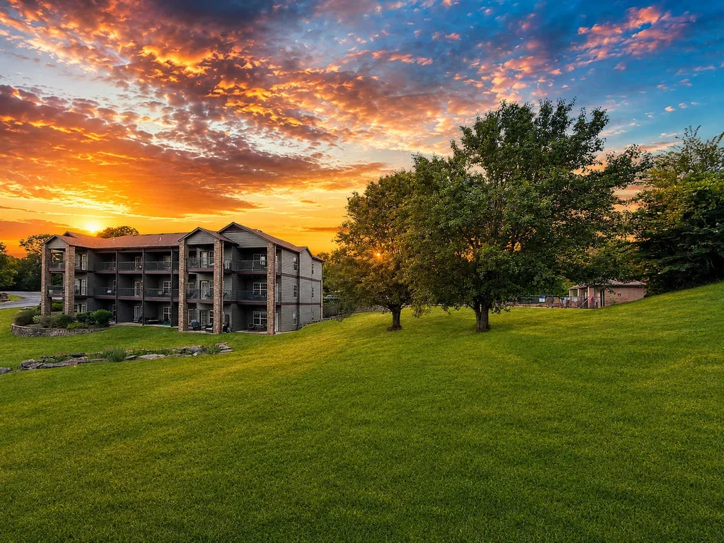 01 Beautiful, calm, relaxing, pools, golf course