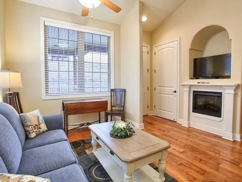 Cloudline Condo – Elevated Ozark Views