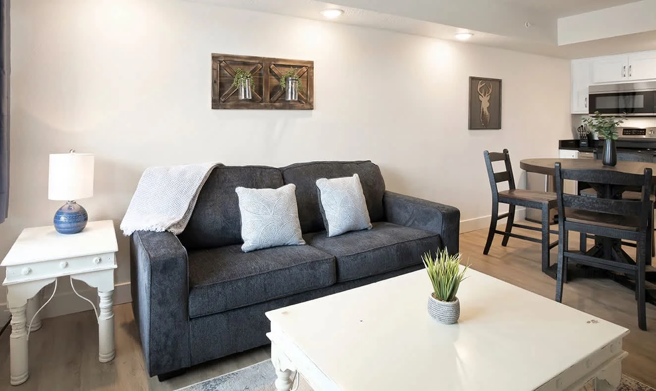 Modern 1BR Condo -Near Convention Center