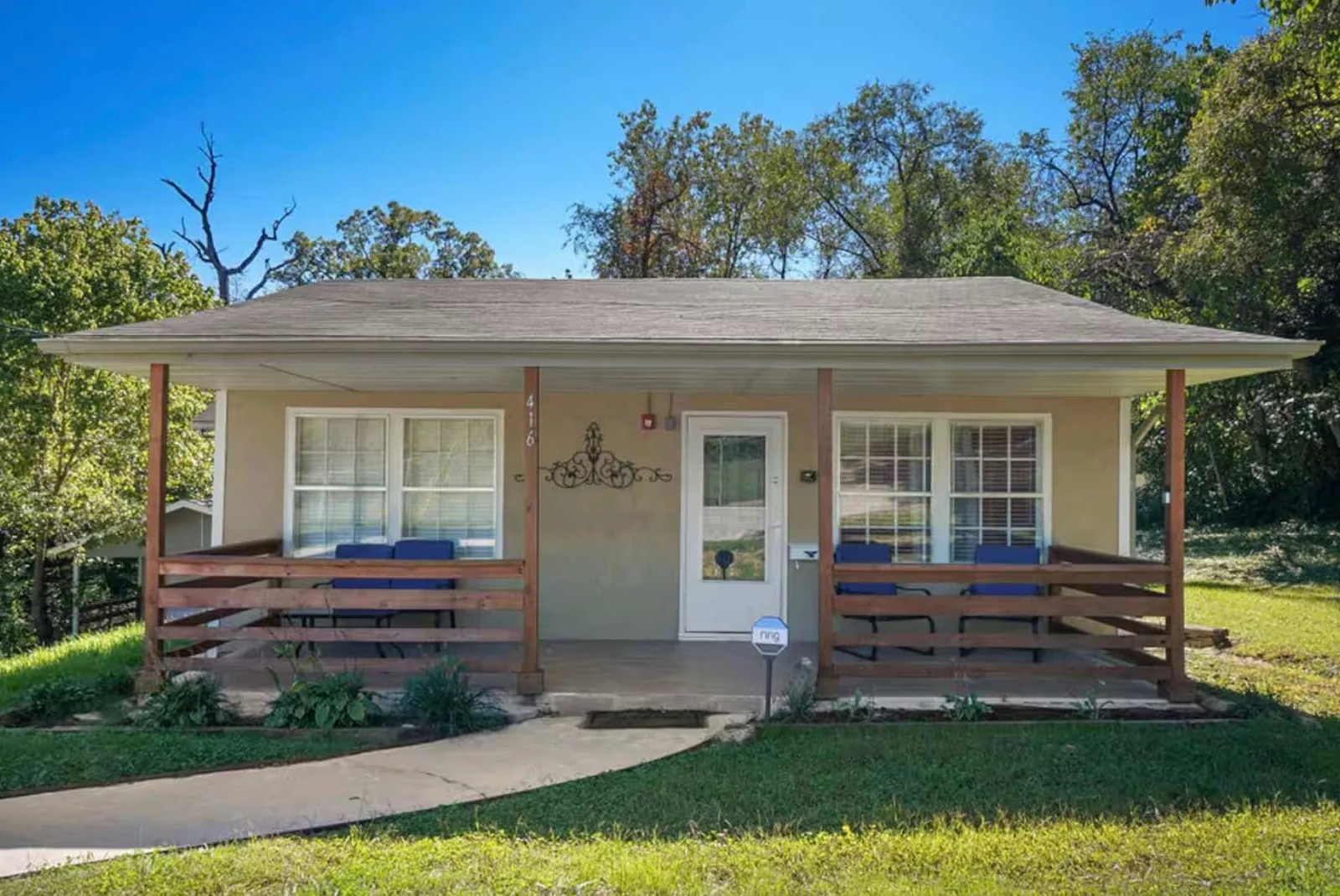 Quaint older home in Historic Downtown Branson