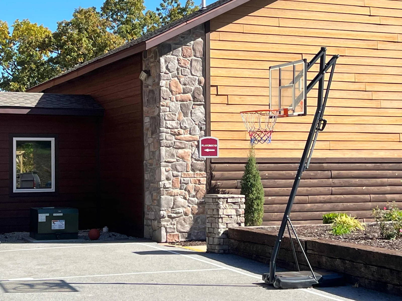 Basketball 1/2 court
