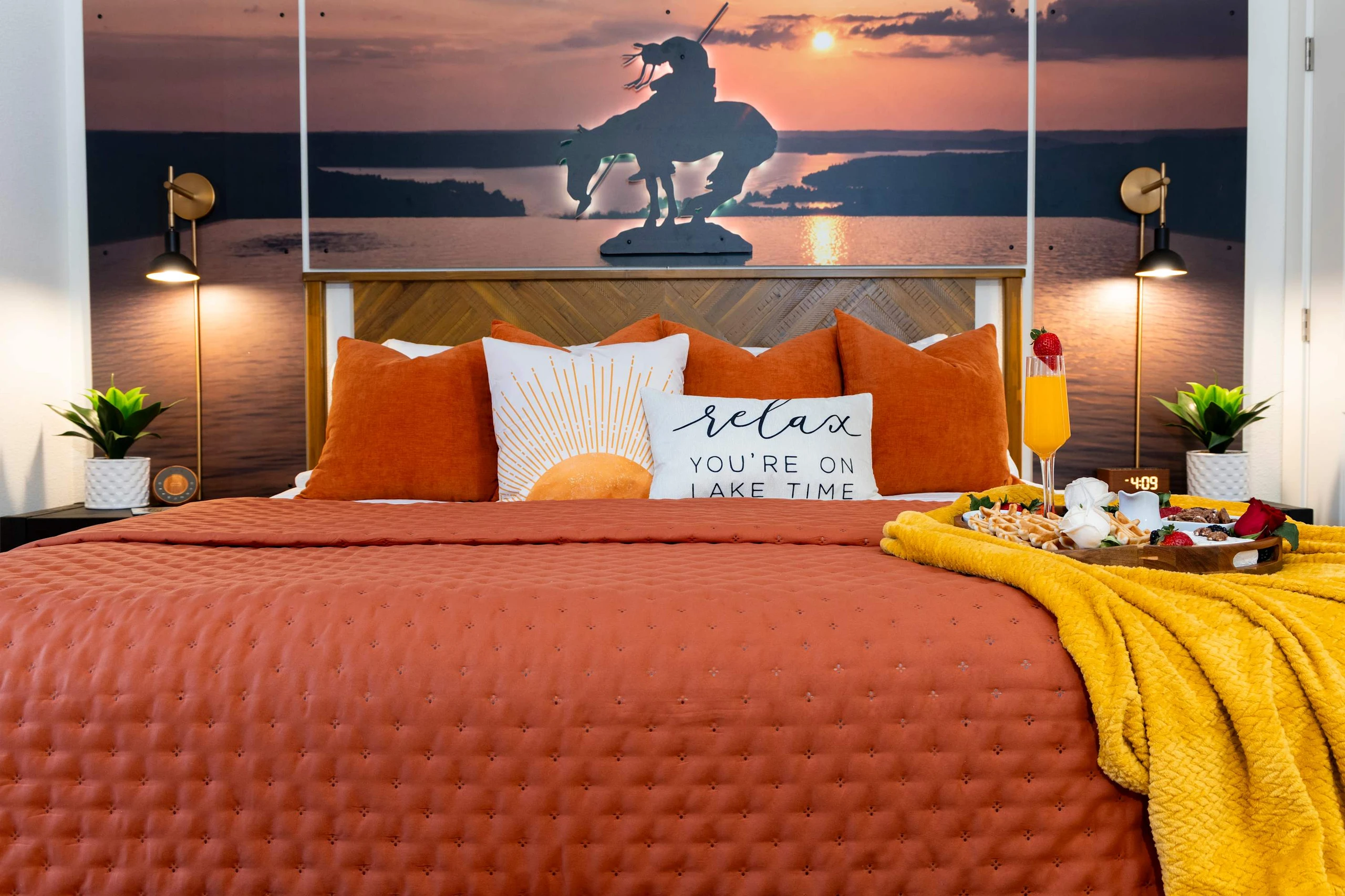Treat yourself to a luxurious night's sleep in the plush, king-size master bedroom at Ozark Odyssey!