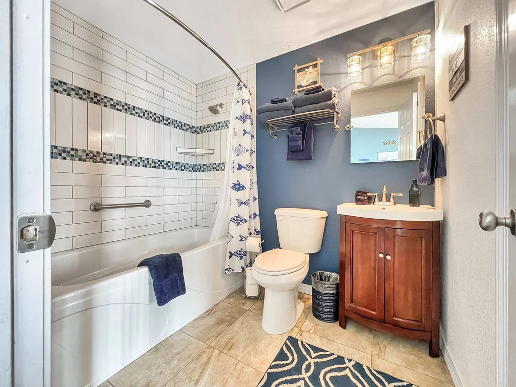 Lakefront Condo – Perfect Escape