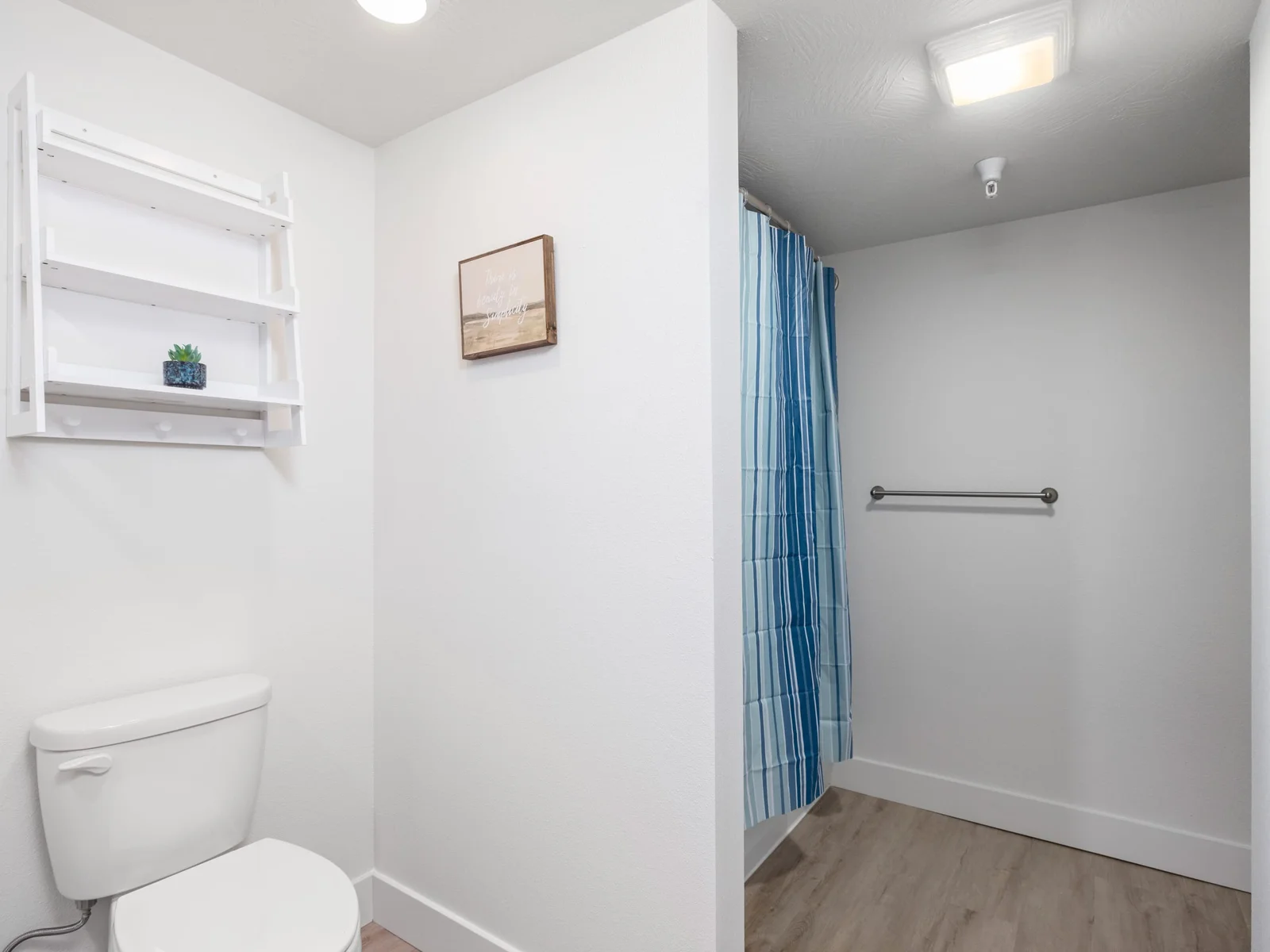 The spacious ensuite bathrooms each provide a tub/shower combo.