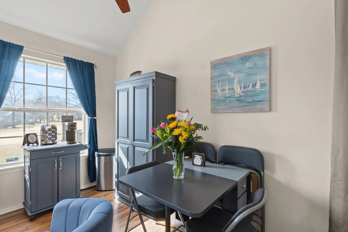 portable dining room table
