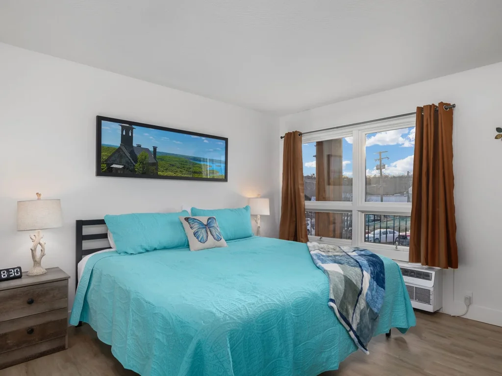 Condo with Elevator – Indoor & Outdoor Pool