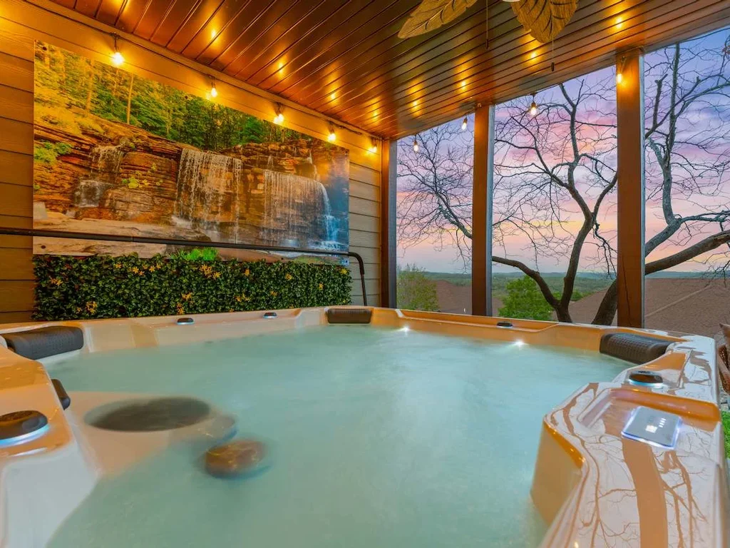 Scenic Home with Hottub & Gameroom