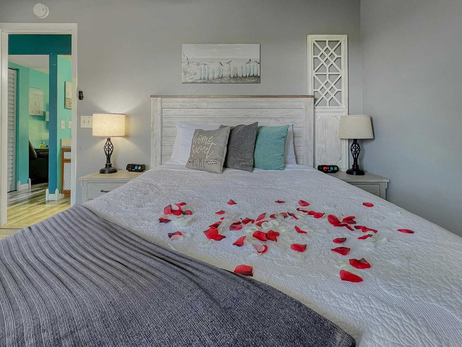 Gorgeous second bedroom with queen bed