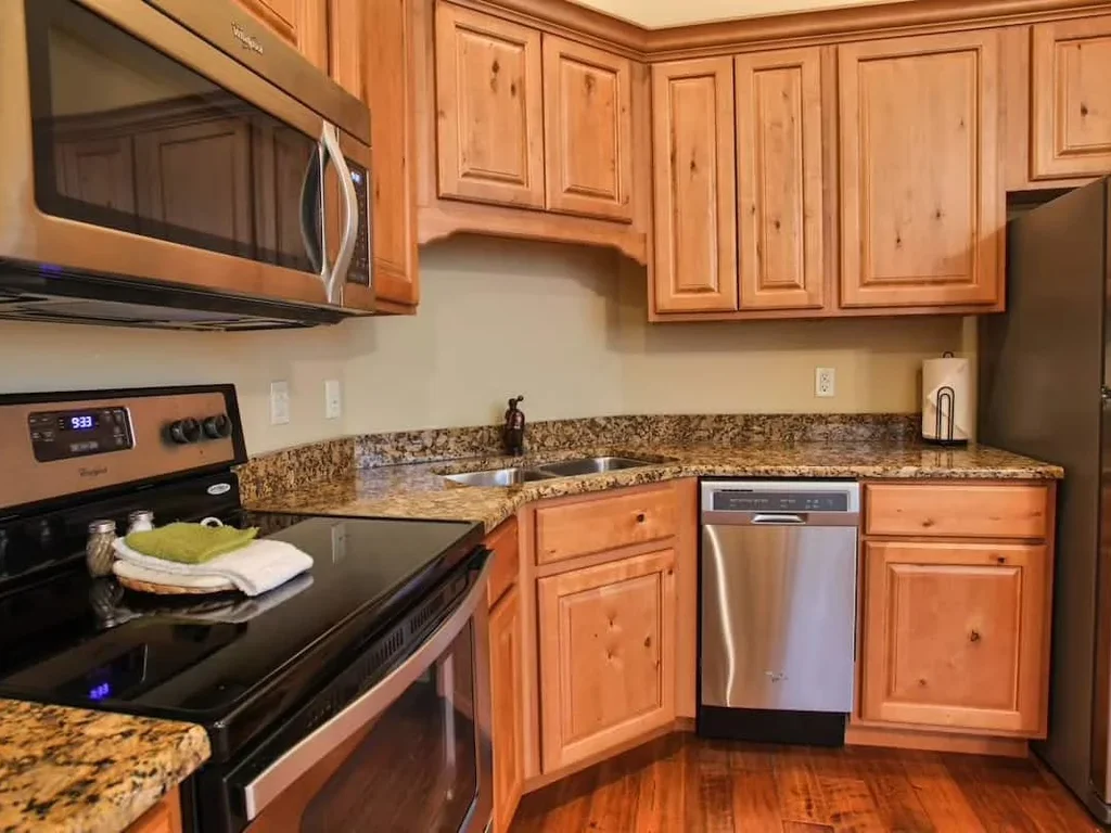 Cloudline Condo – Elevated Ozark Views