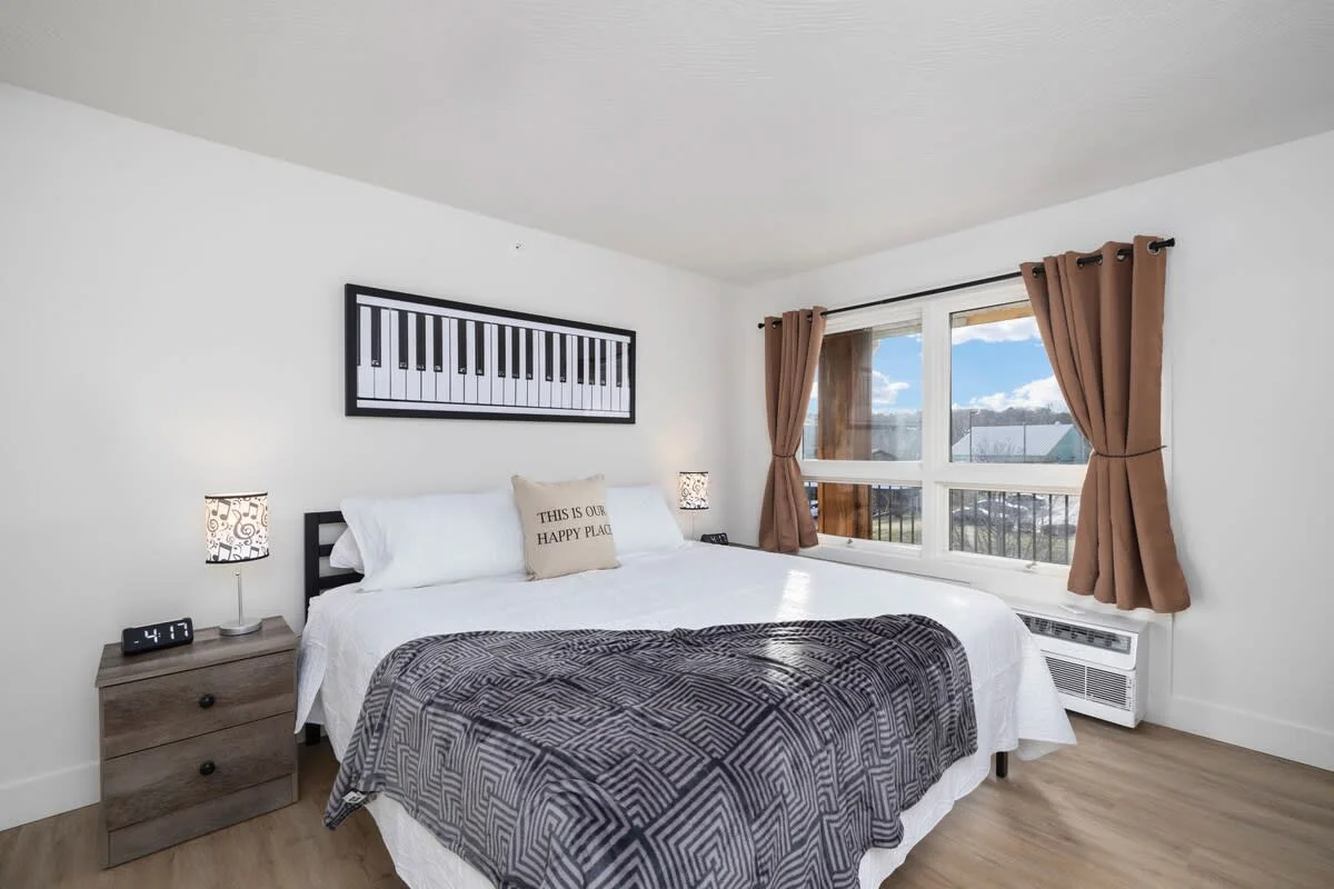 Music-Inspired Condo| Indoor Pool + Gym Access