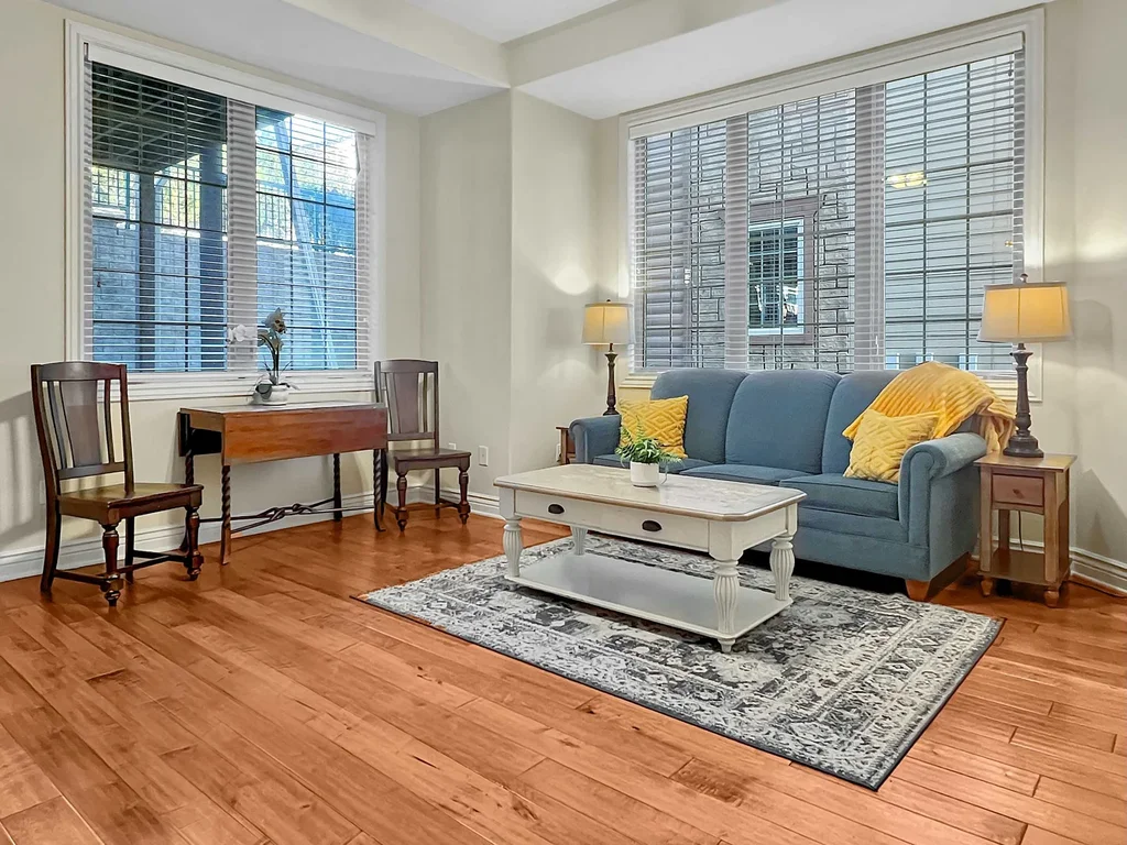 Ozark Condo -Lake Views, Quick Trip to SDC