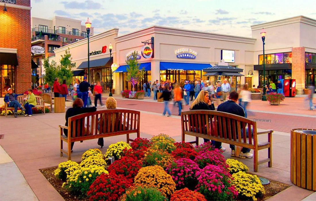 Discover 100+ specialty shops and restaurants at Branson Landing.