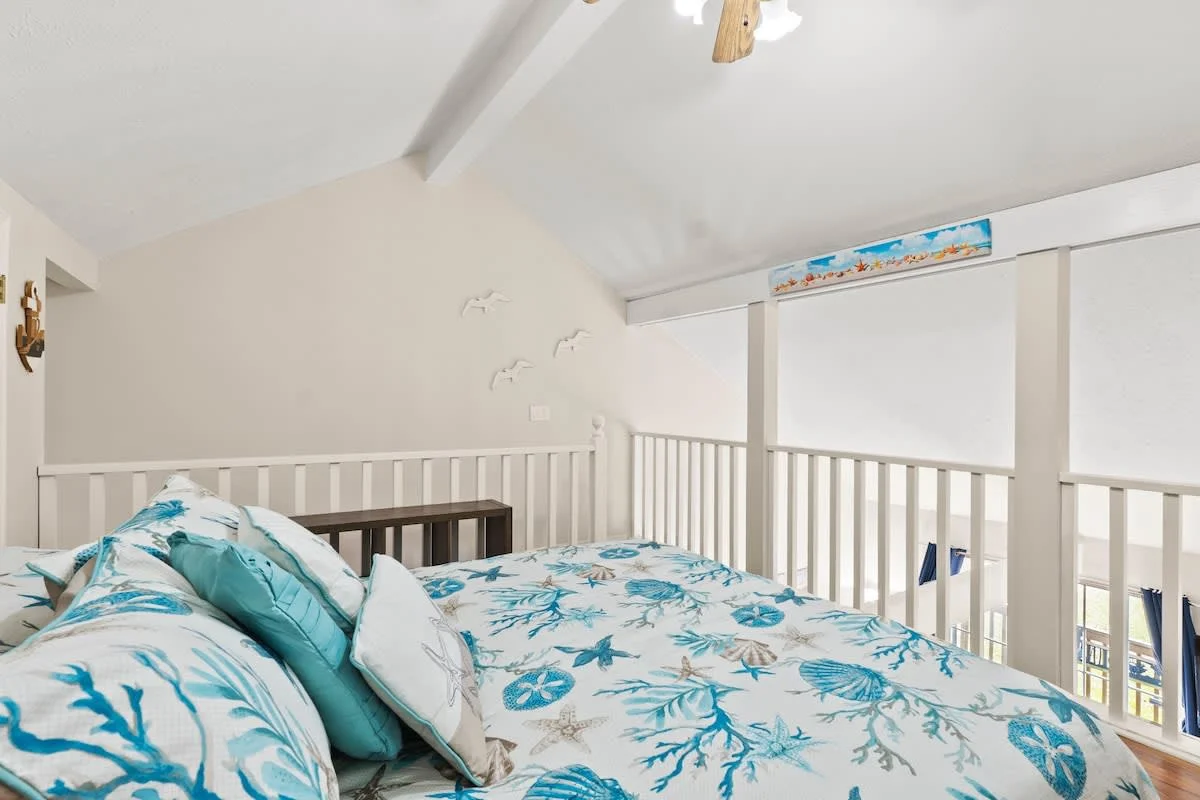 Beautiful comfy upstairs bedroom