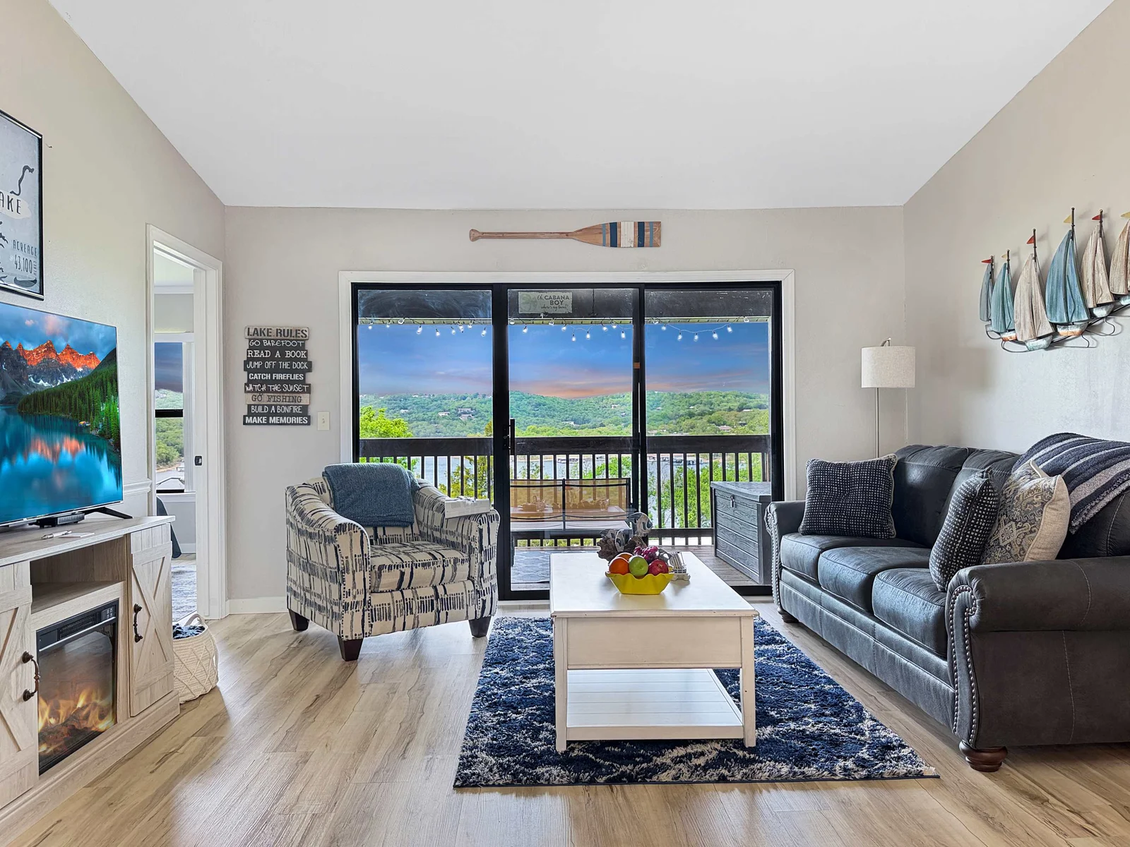 Hook, Line & Family Time – Comfortable Condo by the Lake