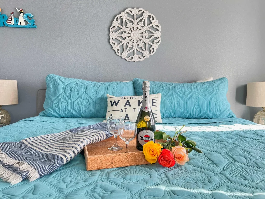 Lakefront Condo – Perfect Escape