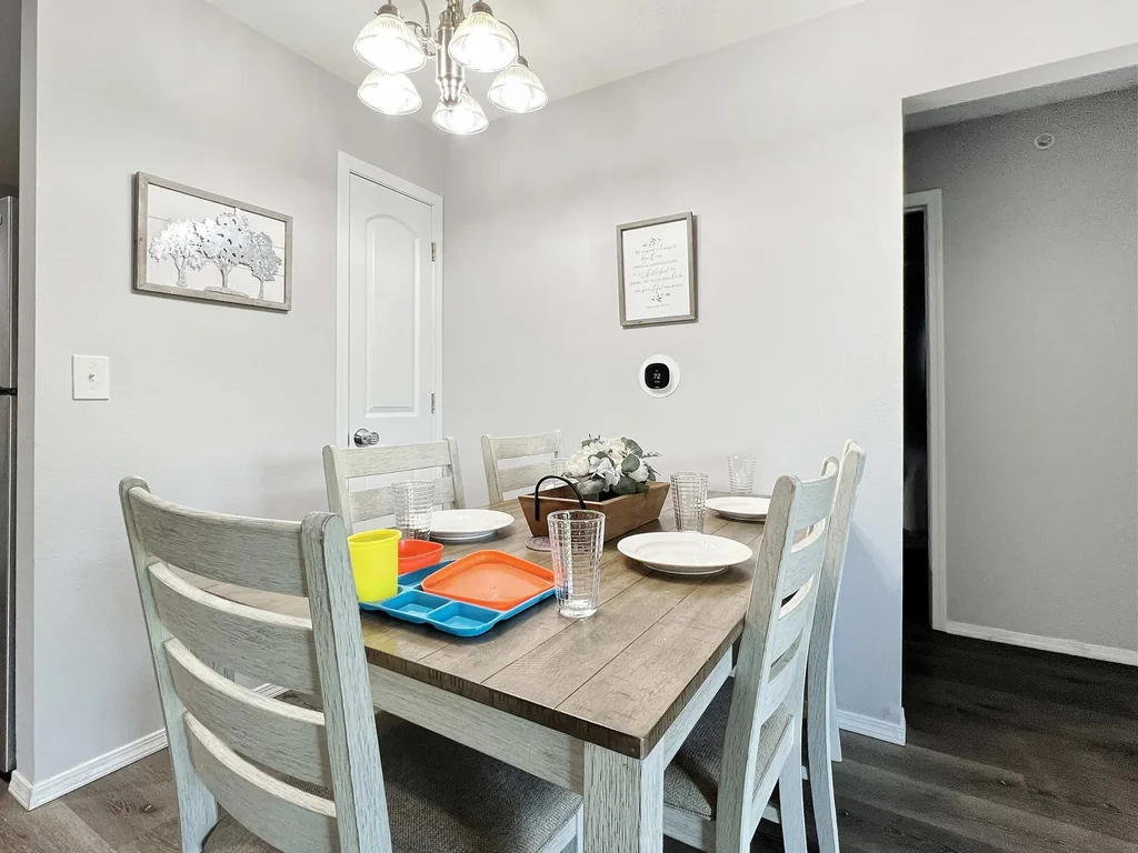 Spacious 3BR Condo Near SDC