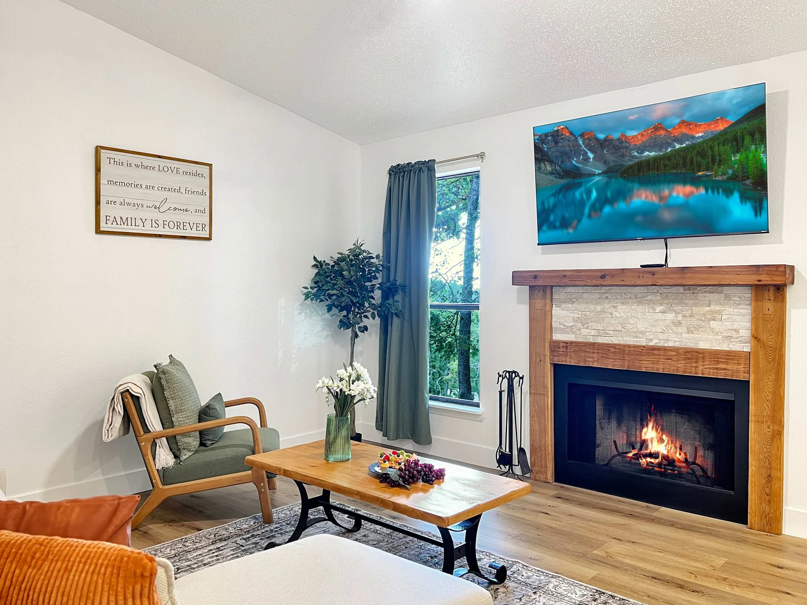 Cozy Cabin-Style Condo – Steps from Hiking Trails