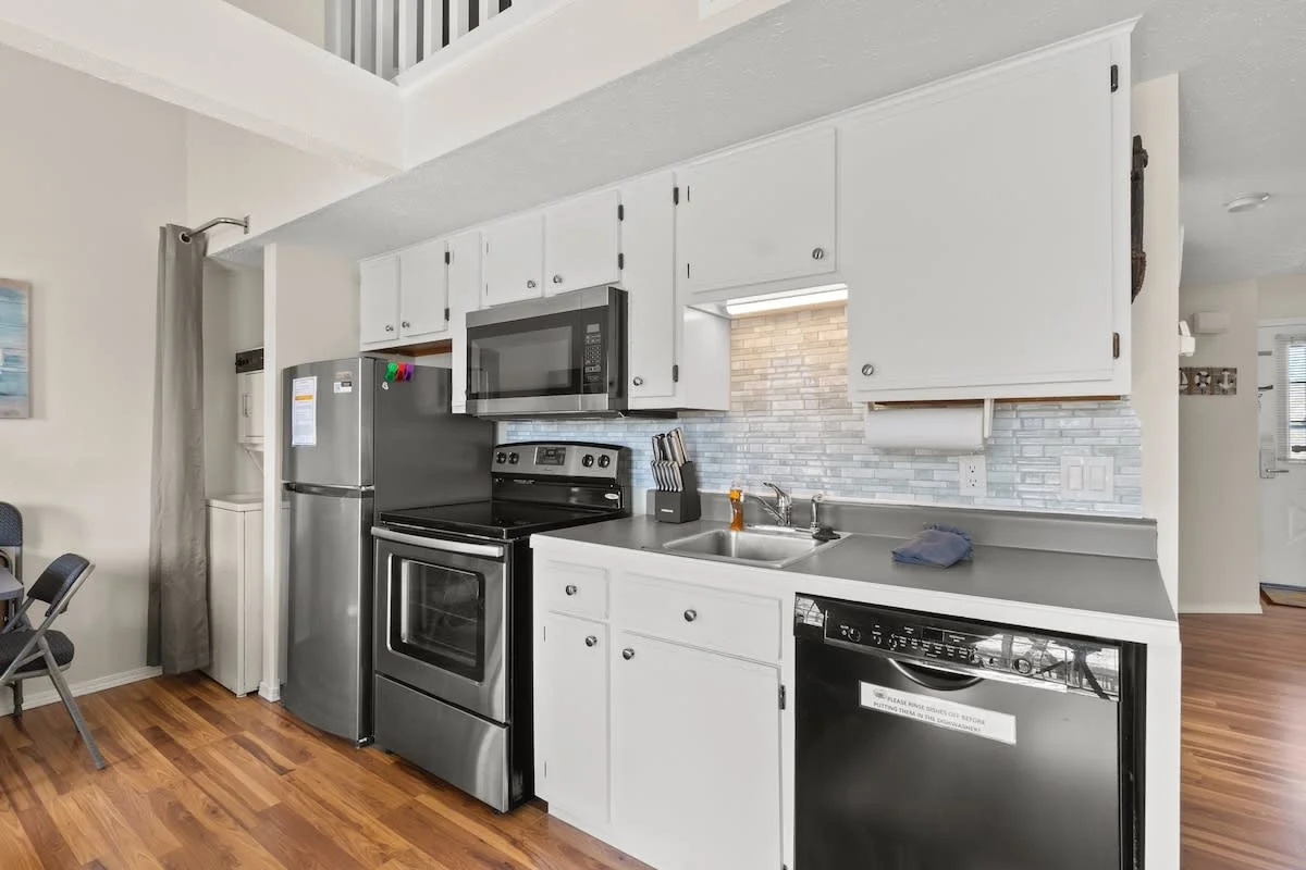 All of the nicest appliances including washer and dryer