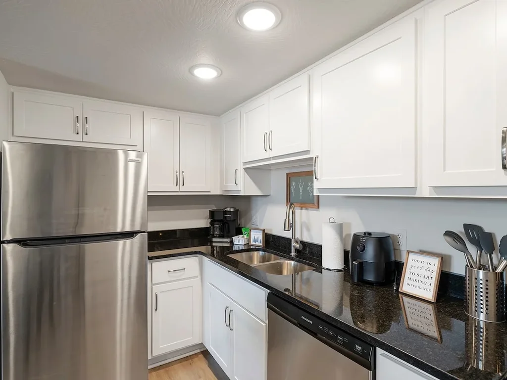 Central Condo – Short Walk to The Landing