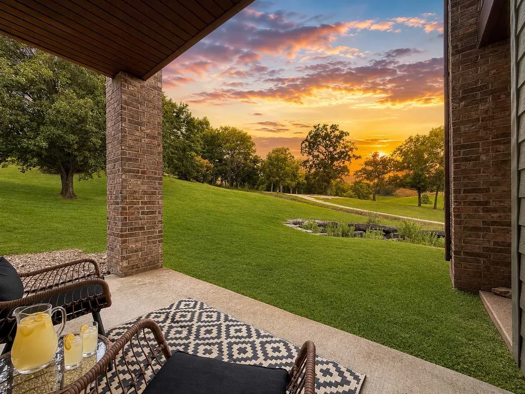 01 Beautiful, calm, relaxing, pools, golf course