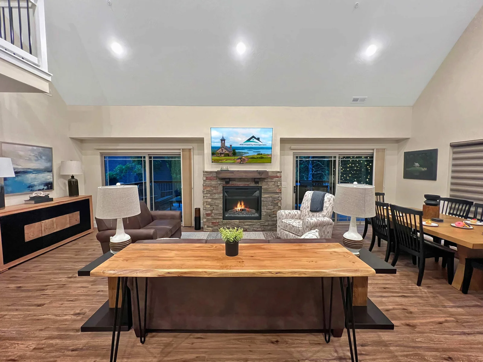 Expansive beautifully but simply decorated. A luxury cabin with a comfy "reminds me of home" feel. A great place for your family to snuggle up around the fire, watch a movie on the streaming smart tv or play a host provided board game.