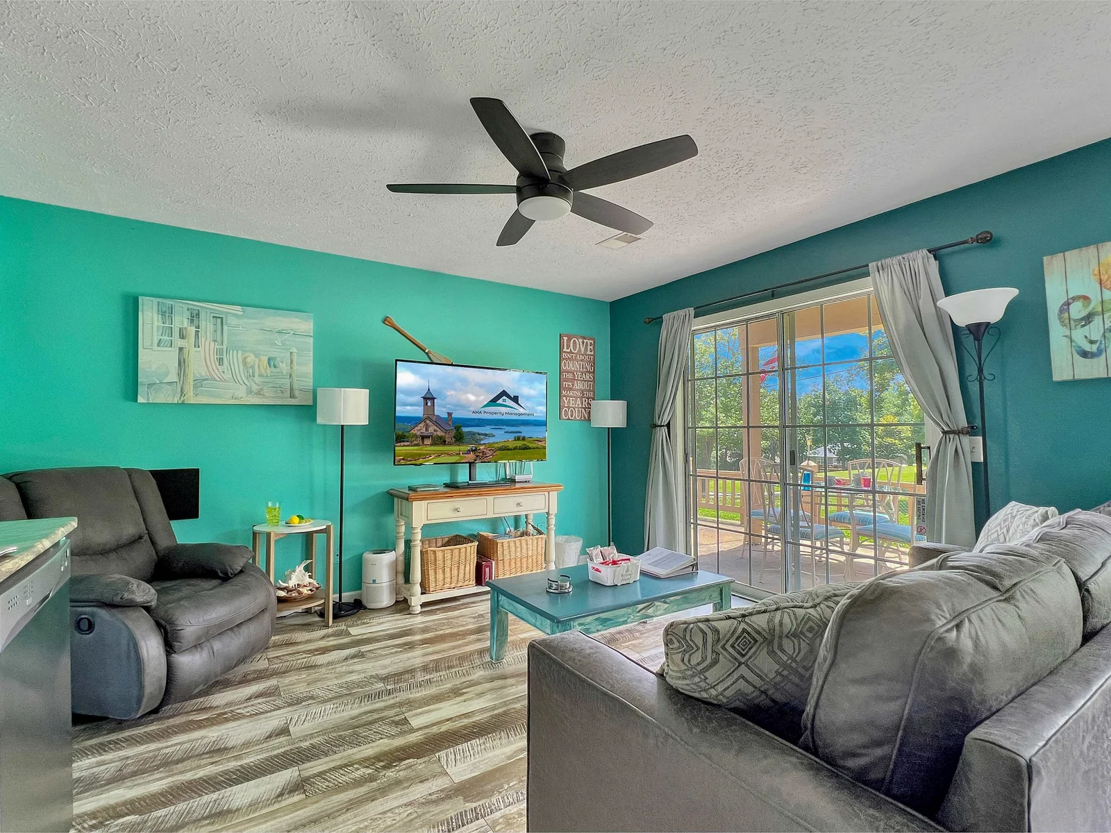 Beautiful view of the golf course right out your living room sliding door