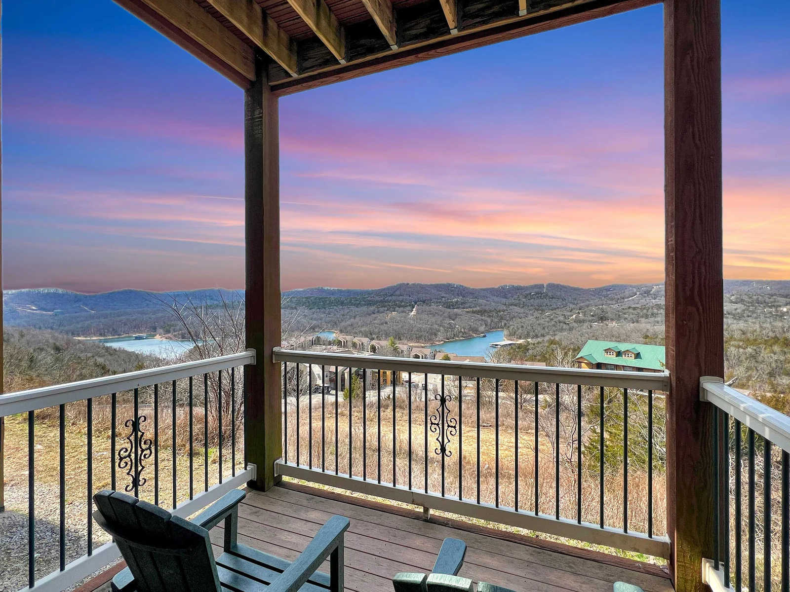 Near Table Rock Lake Warm Chic Condo