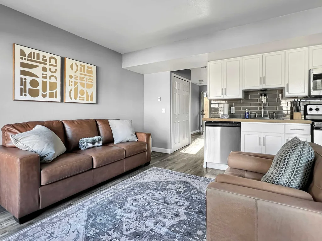 Secluded Condo Near SDC