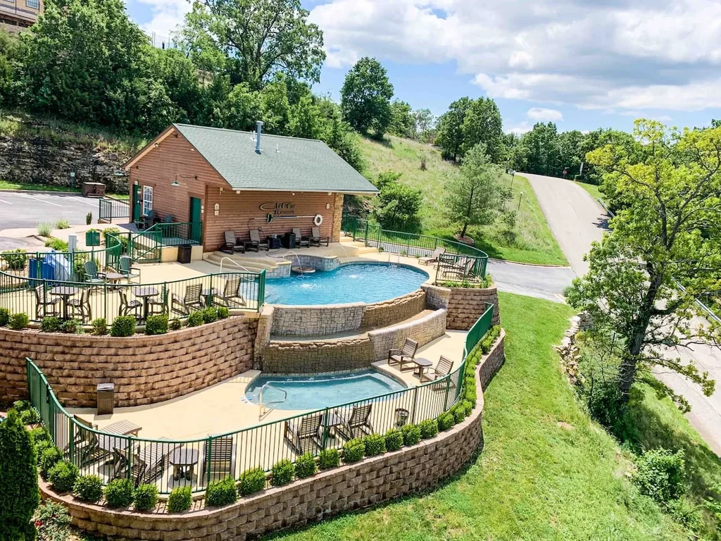 Cloudline Condo – Elevated Ozark Views