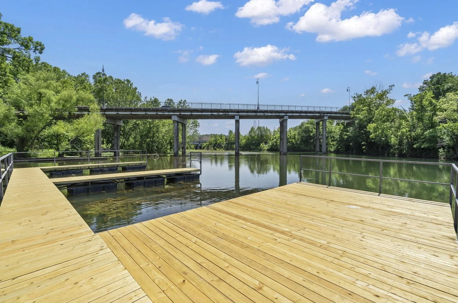 Beautiful new dock for fishing