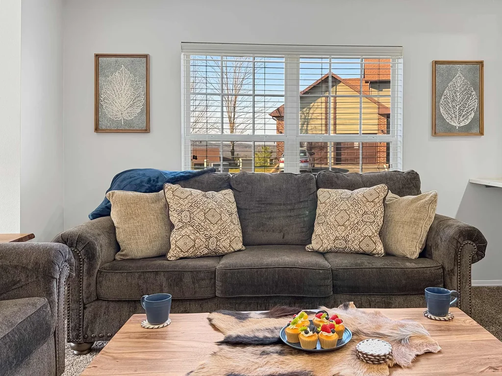 Lake-Access Condo-Private Patio