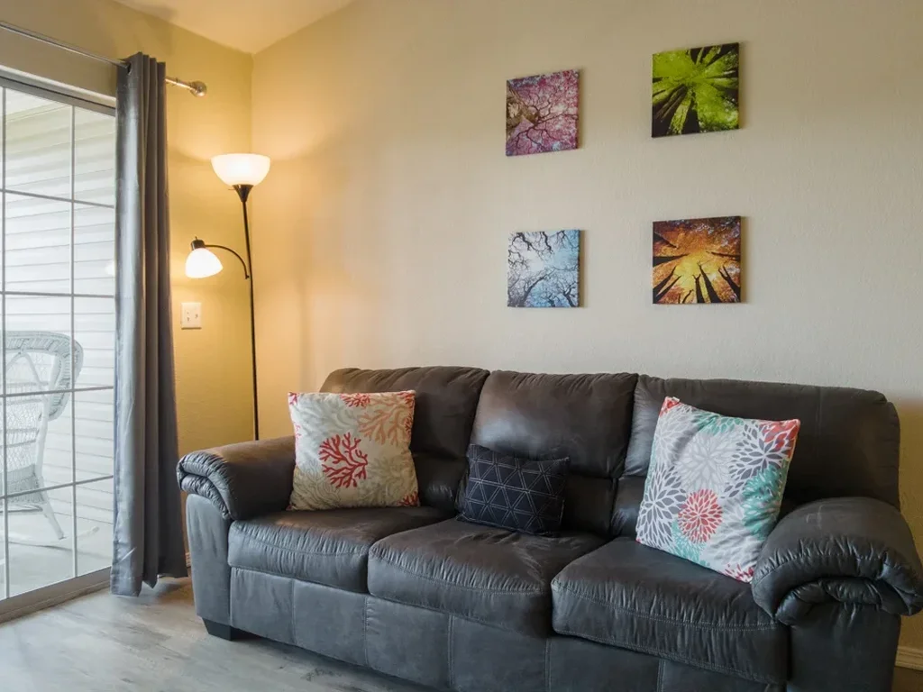 Balcony Bliss – Ozark View Condo