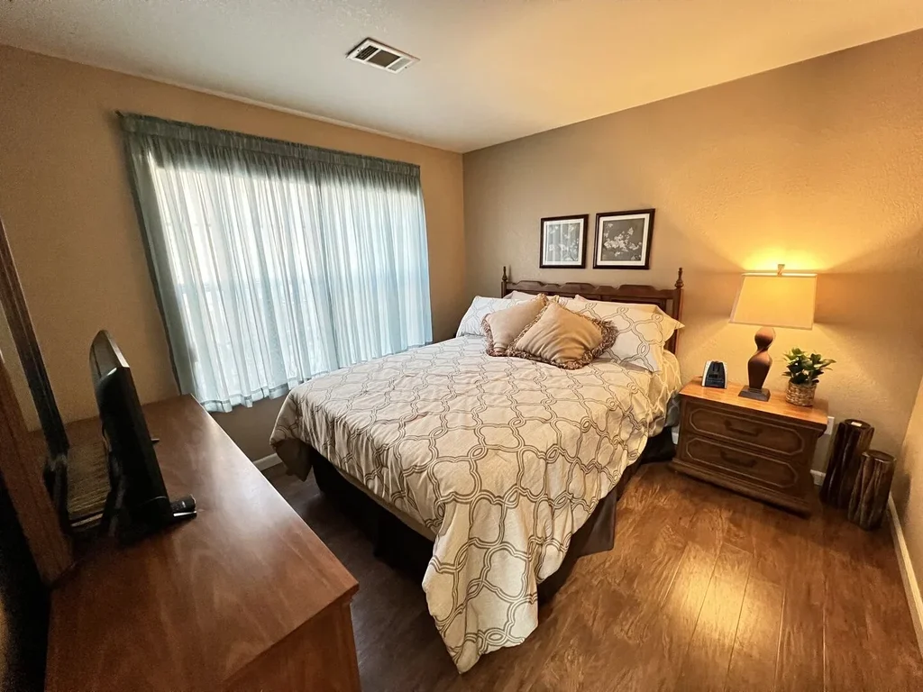 Wag & Walk Condo