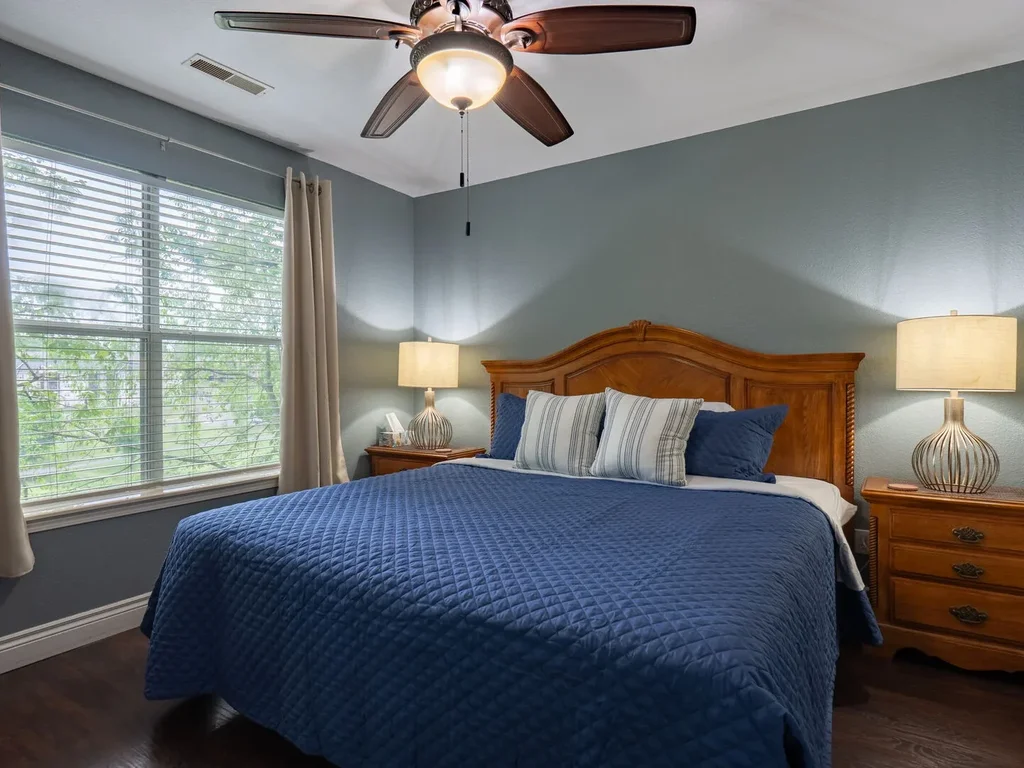 Charming Walk-in Condo