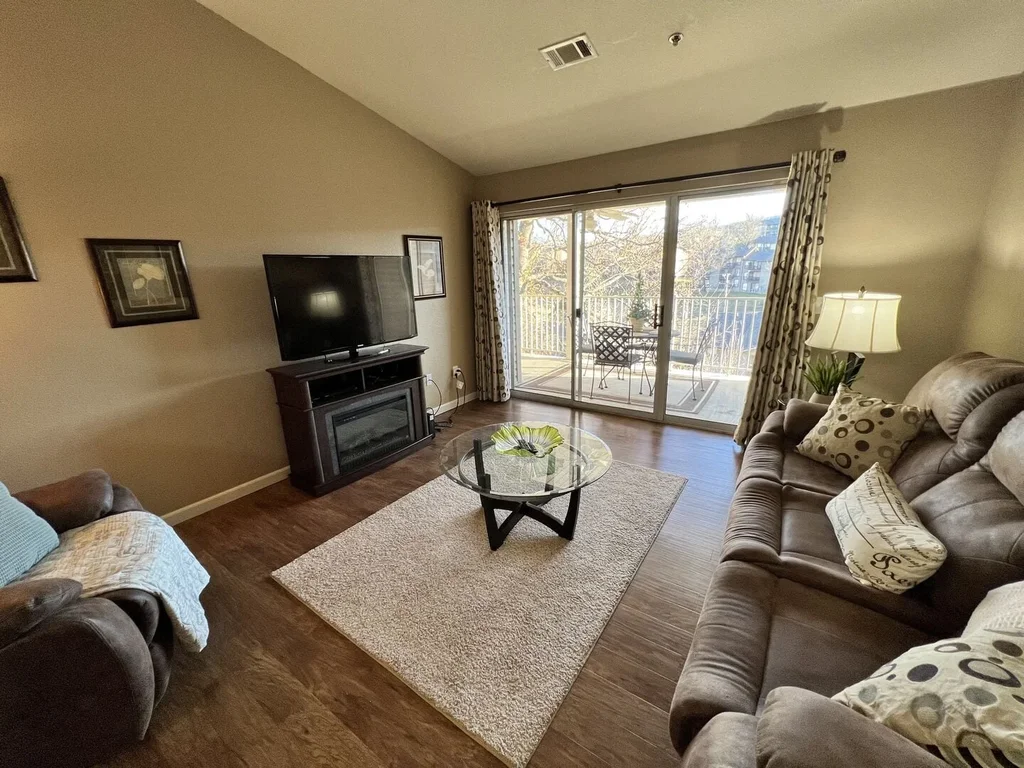 Wag & Walk Condo