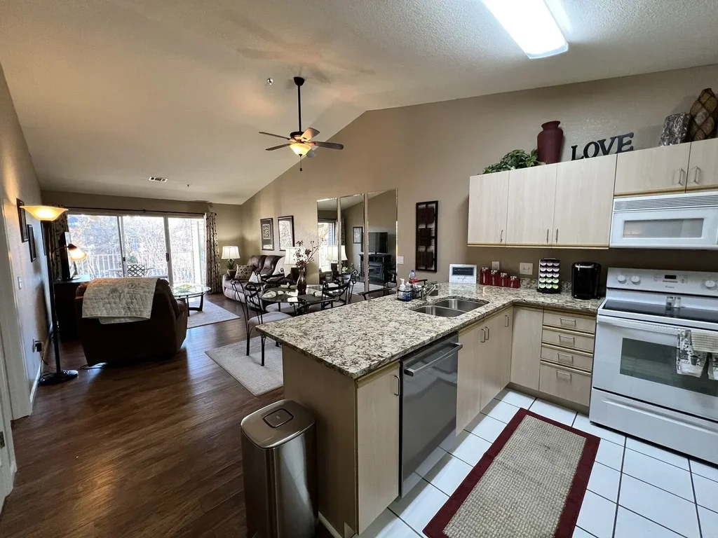 Wag & Walk Condo