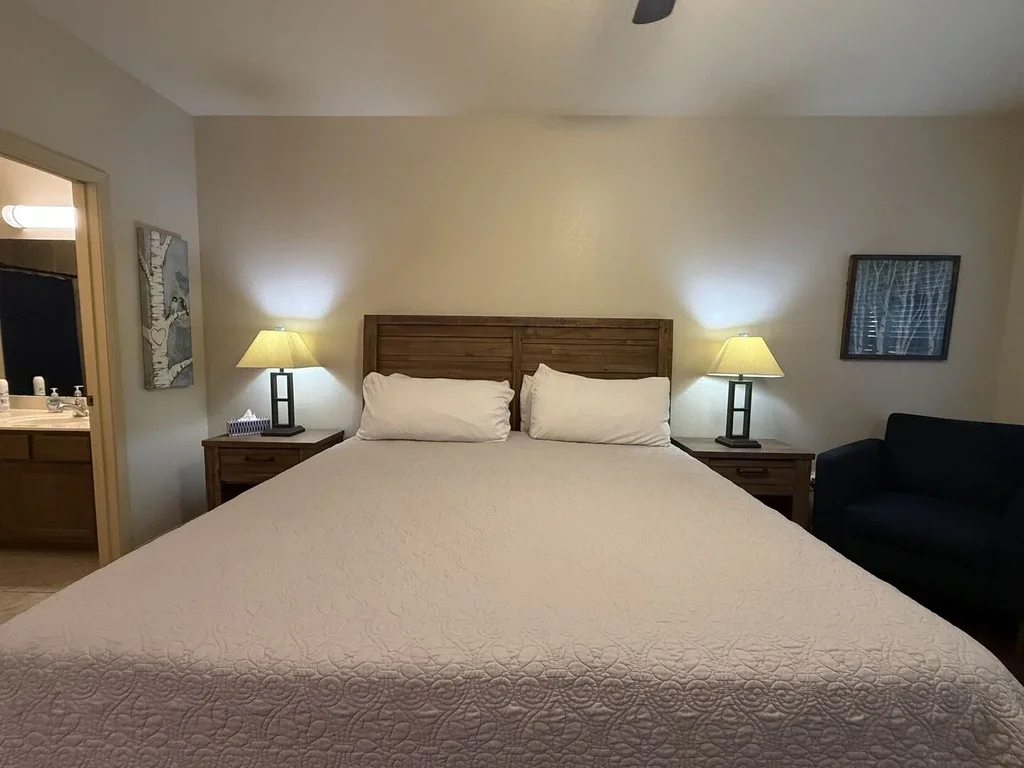 Lively Escape -Walk-In Condo