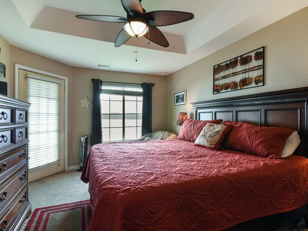 700 Emerald Point**