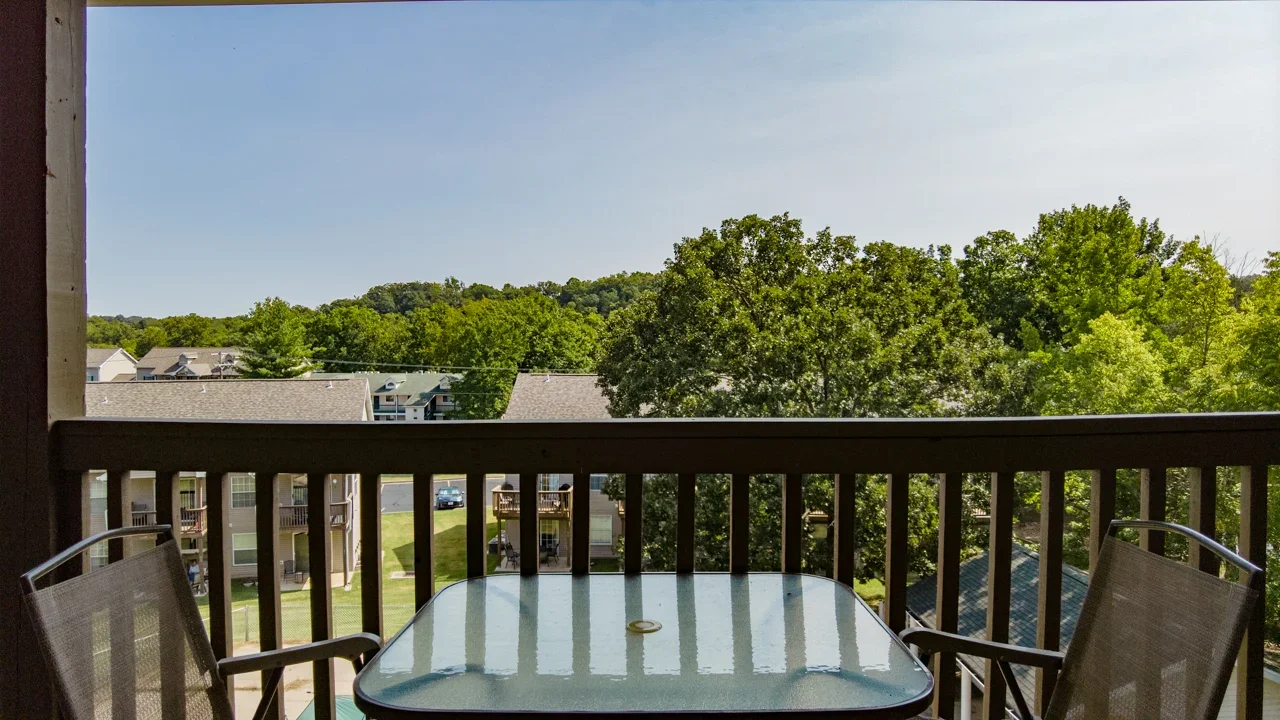 Balcony Bliss – Ozark View Condo
