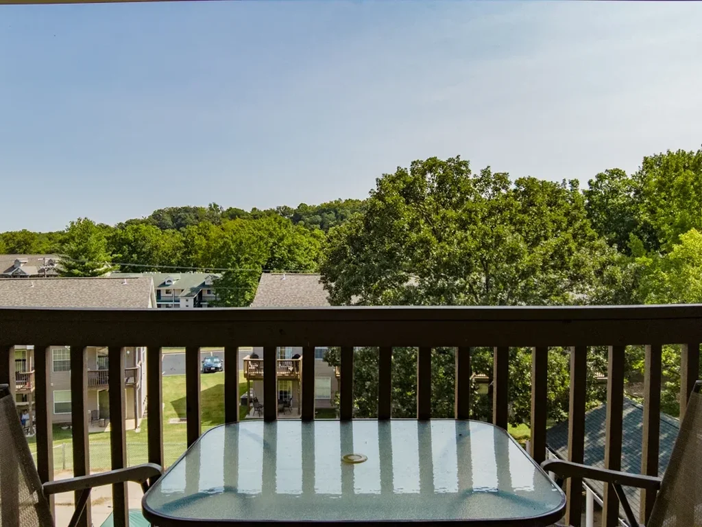 Balcony Bliss – Ozark View Condo