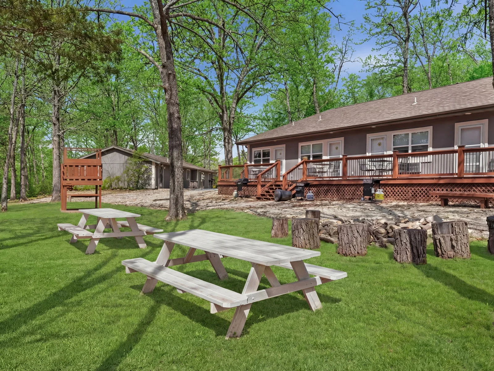 Quail Cove 1 Lakefront Studio Boat Slip Optional