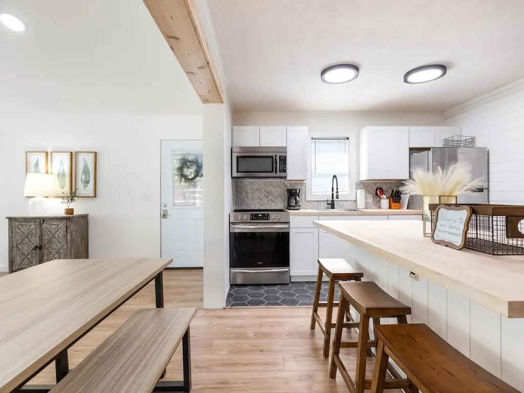 Lakefront Retreat | Covered Porch & Boat Slip Access