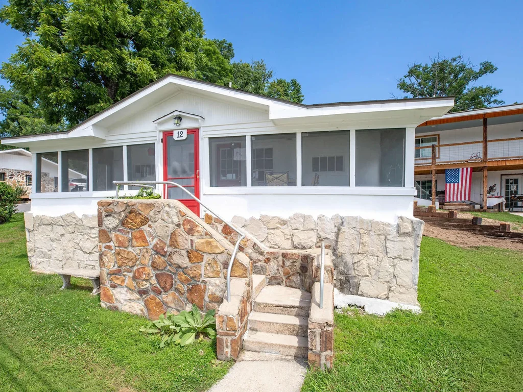 Historic Rockaway Beach Cottage 12